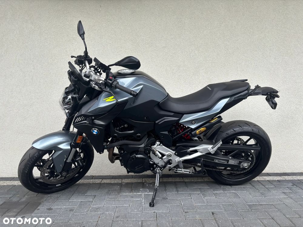 BMW F - 2