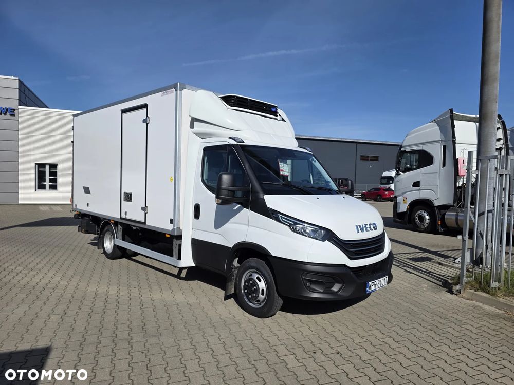 Iveco 50C18 Chłodnia 230V Izoterma 8EP Krajowy Ledy  Agregat Thermo King Xarios 350 - 2
