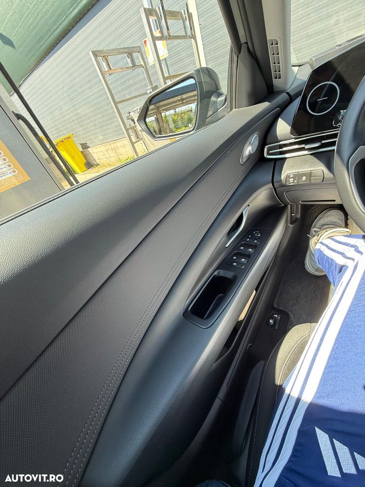 Hyundai Elantra 1.6 l 123 CP CVT Highway - 27