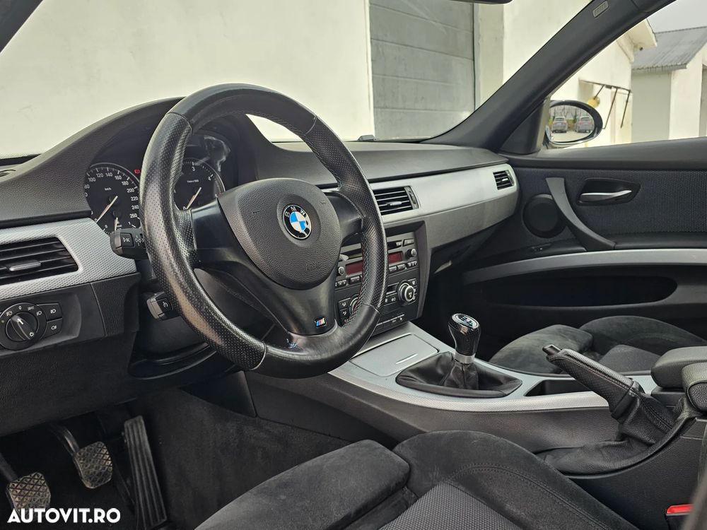 BMW Seria 3 318d DPF Edition Sport - 21