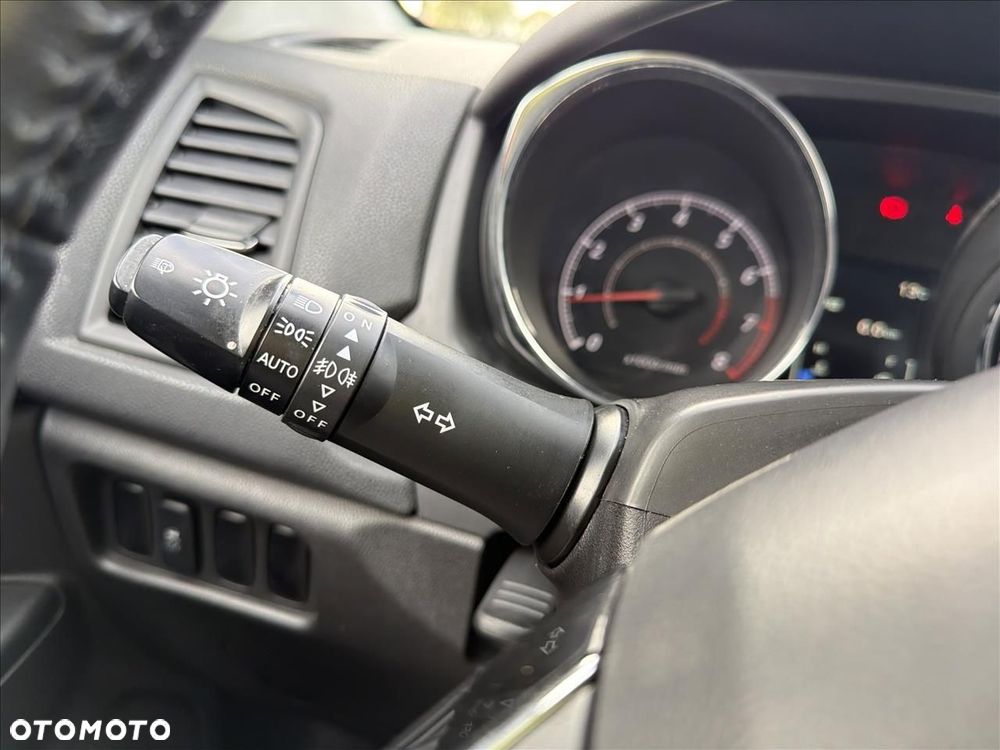 Mitsubishi ASX 1.6 Intense Plus - 23