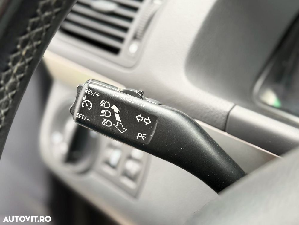 Volkswagen Touran 1.6 United - 17