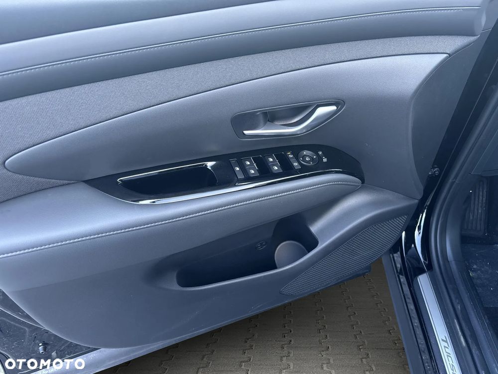 Hyundai Tucson 1.6 T-GDi HEV Smart 2WD - 11