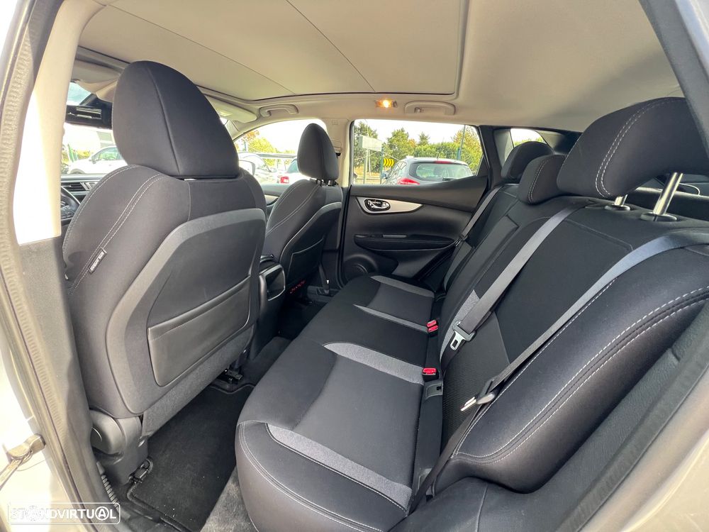 Nissan Qashqai 1.5 dCi Acenta Connect - 12