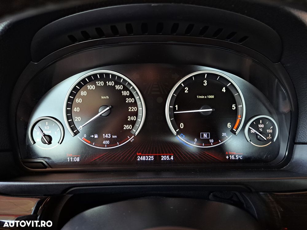 BMW Seria 5 525d xDrive Sport-Aut. - 20
