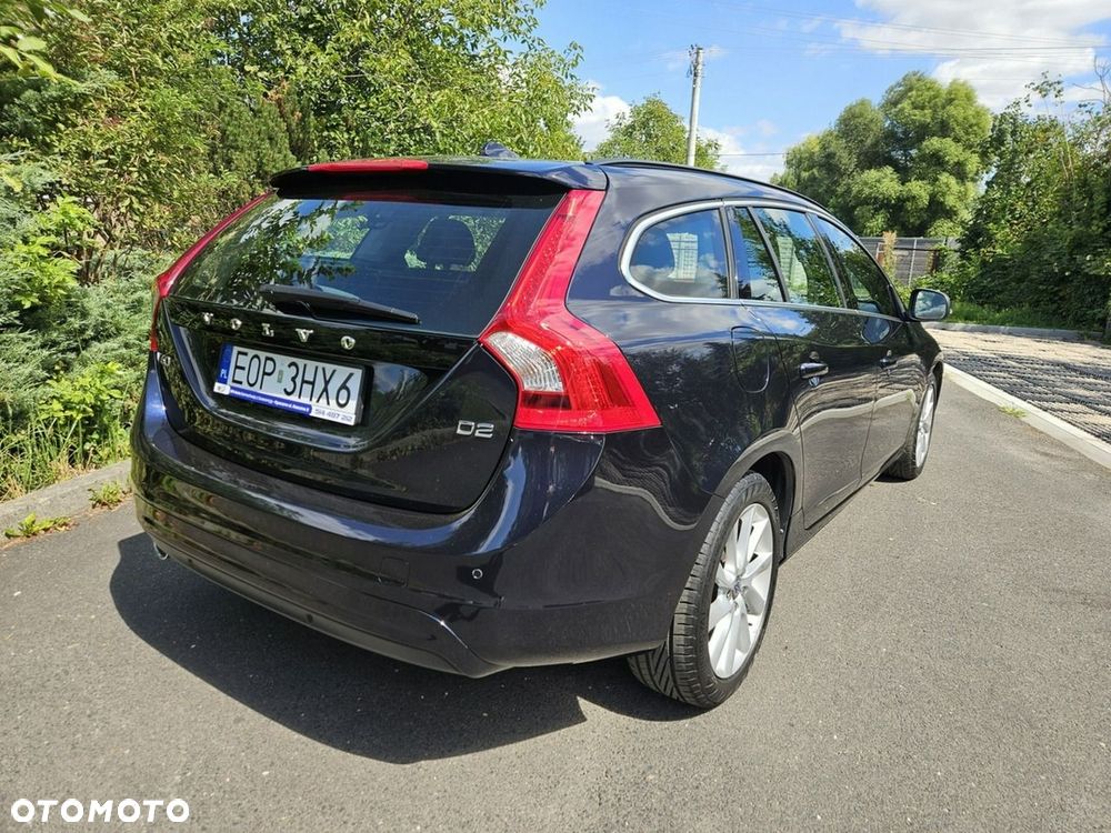 Volvo V60 D2 Geartronic Summum - 4