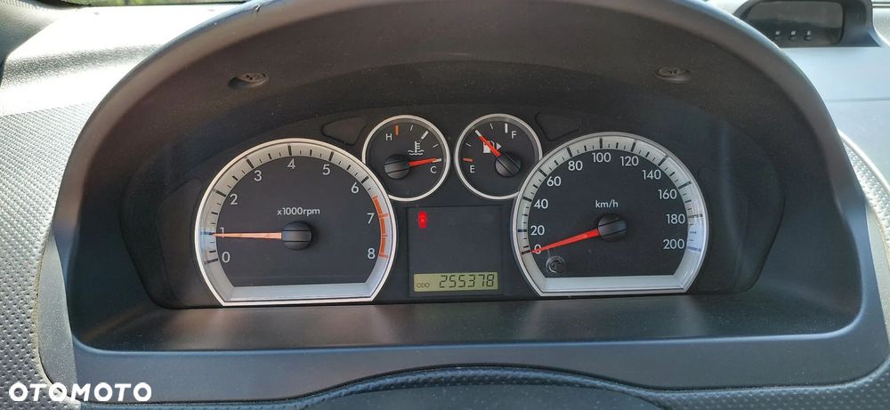 Chevrolet Aveo 1.2 16V Base / Classic - 10