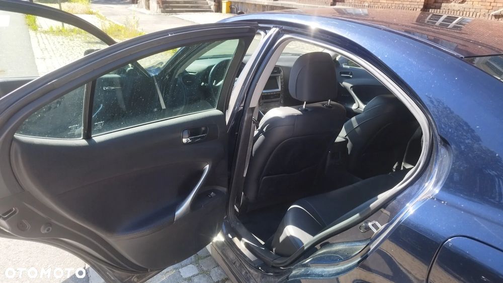 Lexus IS 250 Prestige - 16