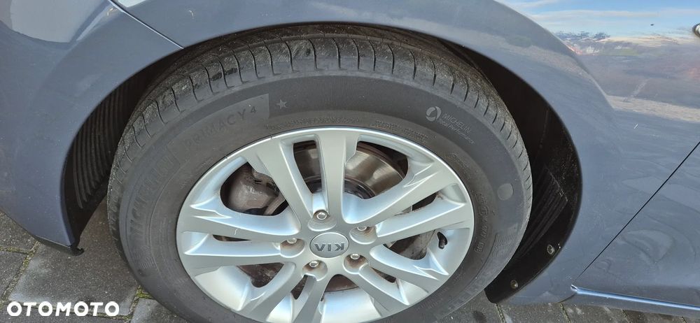 Kia Ceed - 14