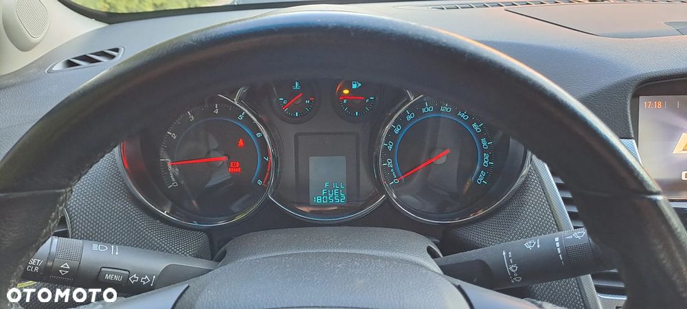 Chevrolet Cruze 1.8 LTZ - 26