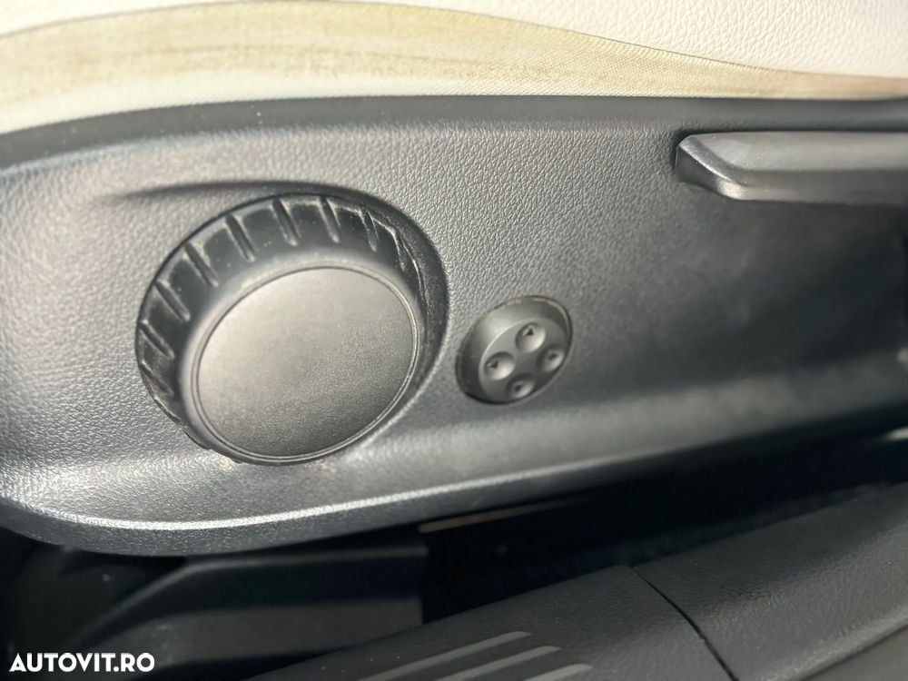 Mercedes-Benz A 180 d 7G-DCT - 31