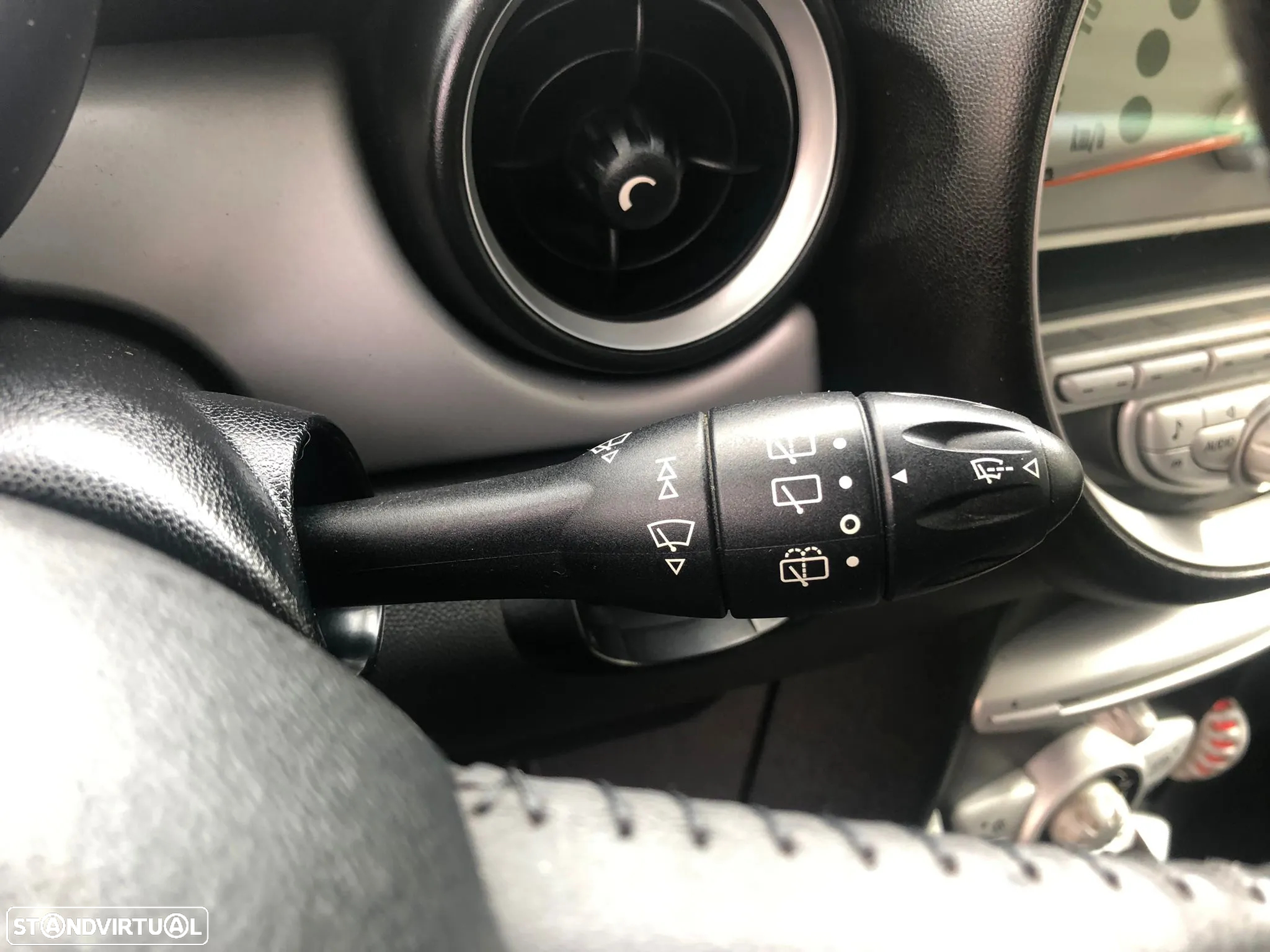 MINI 3 Portas Cooper D - 16