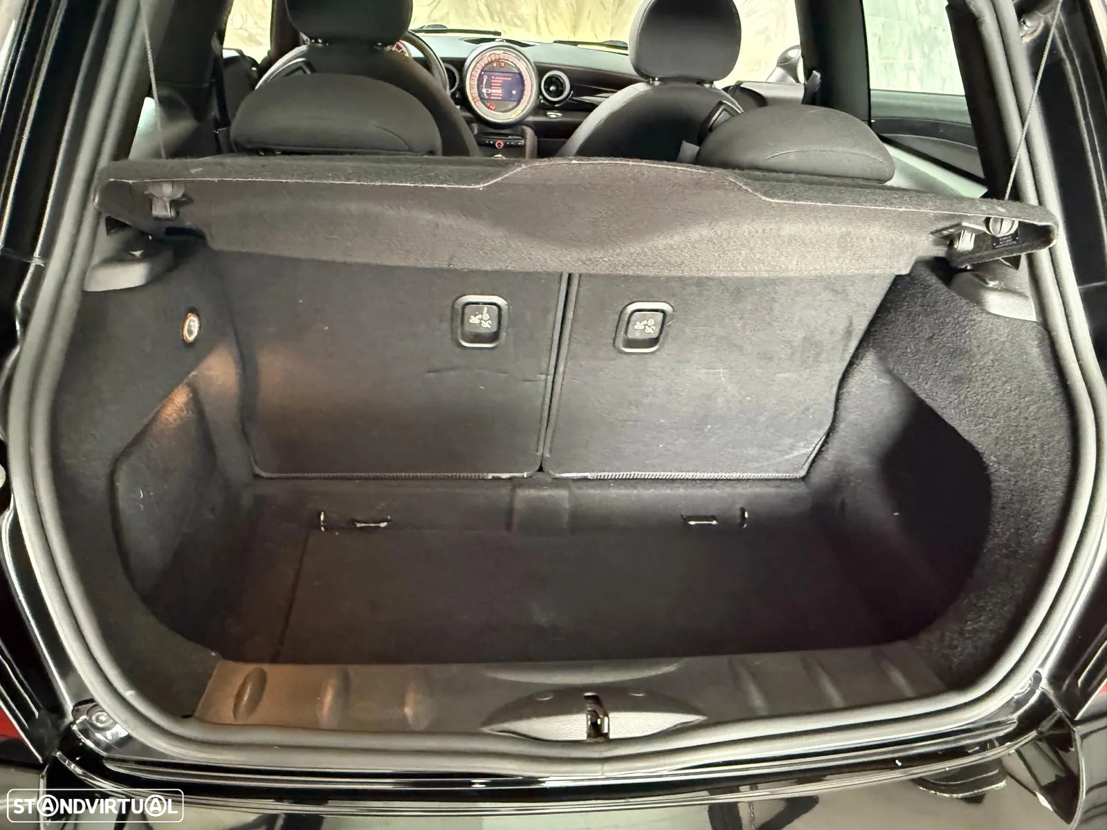 MINI 3 Portas John Cooper Works - 27