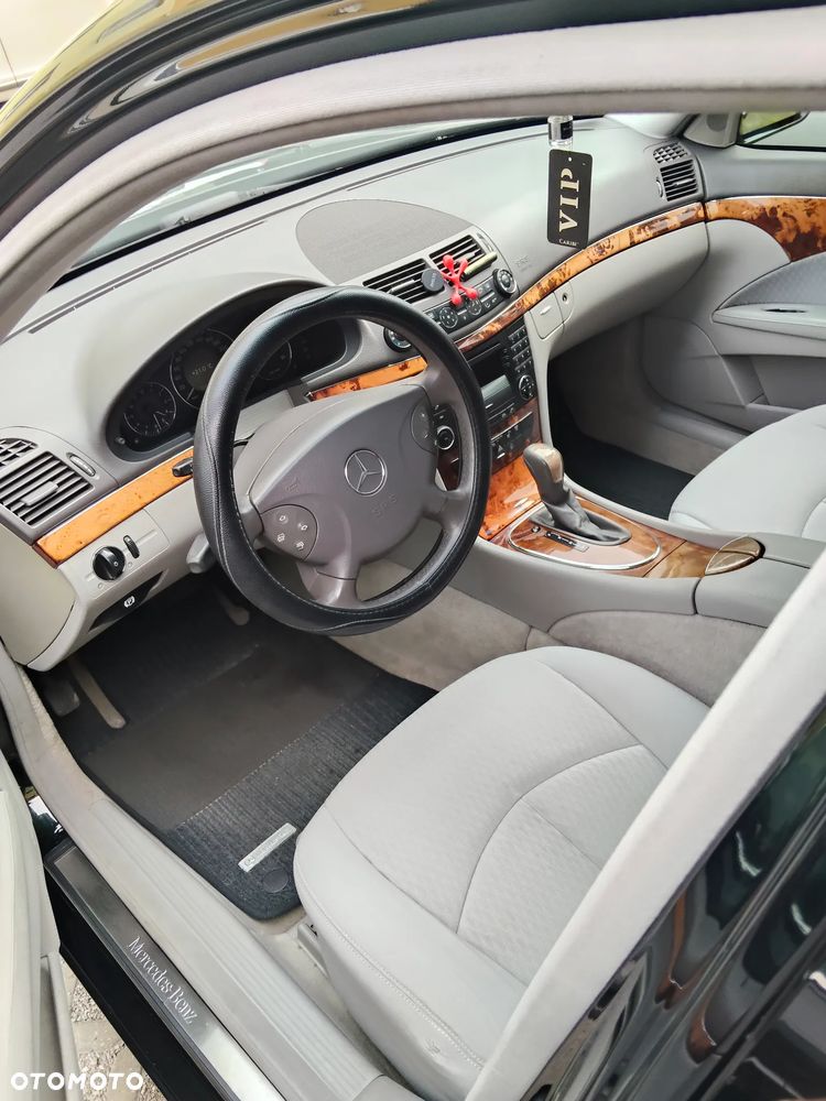 Mercedes-Benz Klasa E 280 CDI Elegance DPF - 3