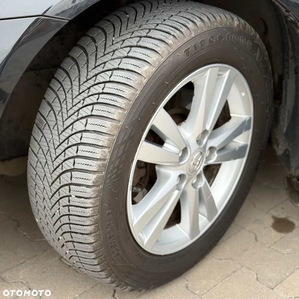 Toyota Avensis 2.0 D-4D Sol - 17