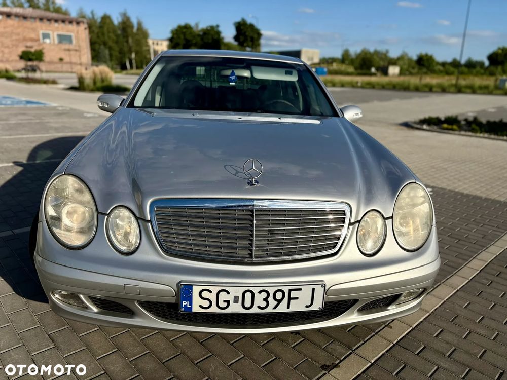 Mercedes-Benz Klasa E 200 CDI Classic DPF - 11