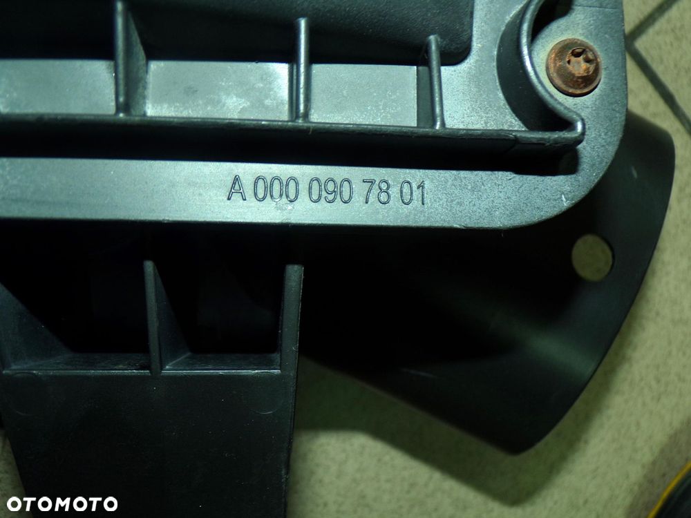 SPRINTER 906 CRAFTER 06- OBUDOWA FILTRA POWIETRZA - 8