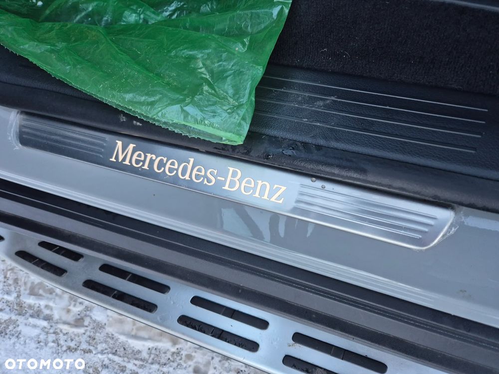 Mercedes-Benz GLE - 40