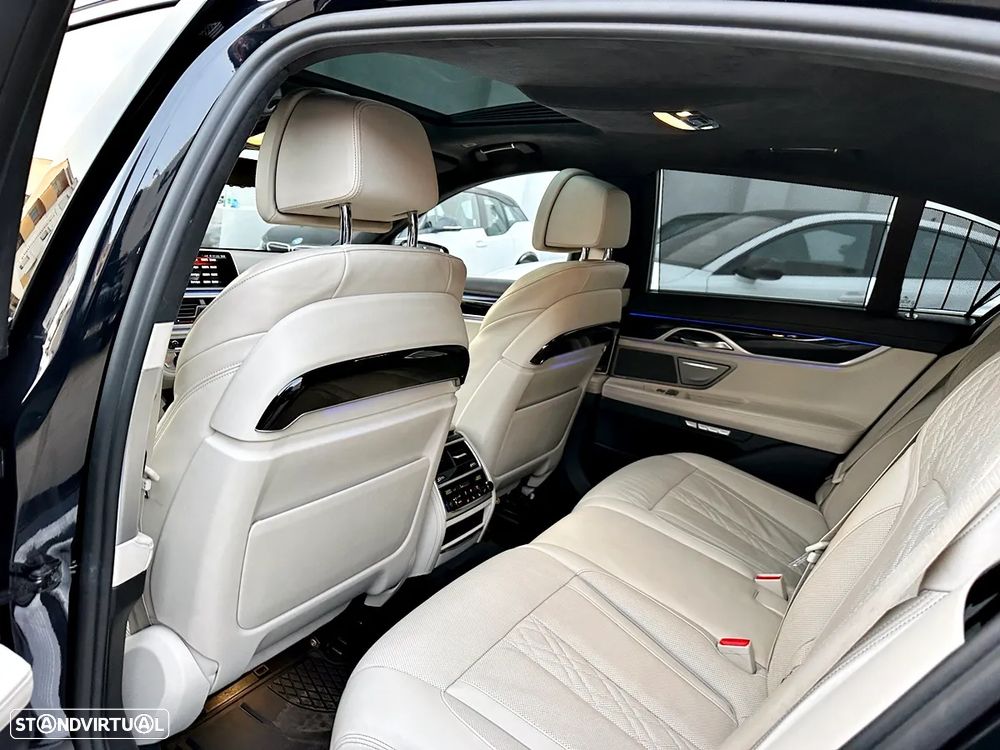 BMW 730 d Pack M - 47