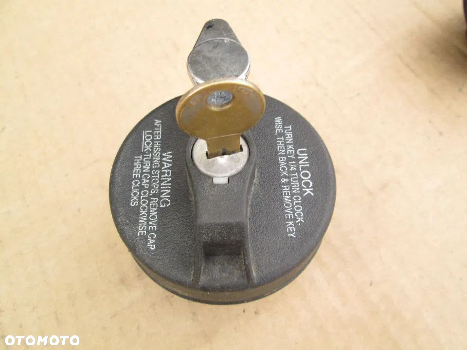 korek paliwa kluczyk chrysler m c sebring stratus neon piti voyager - 2