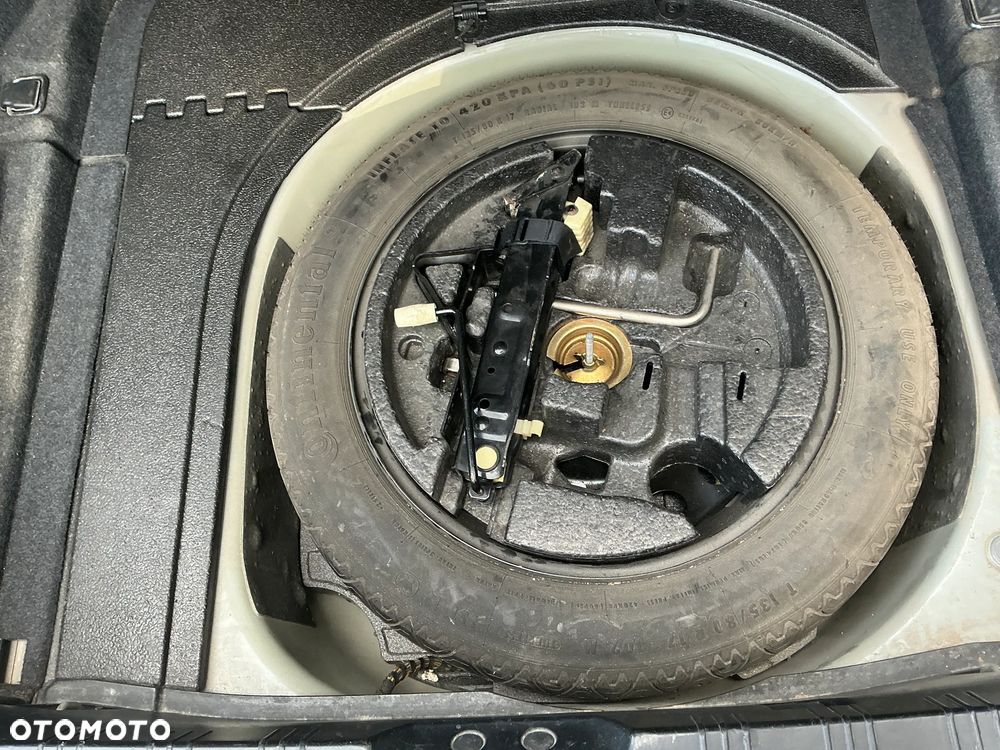 BMW Seria 5 525d - 8