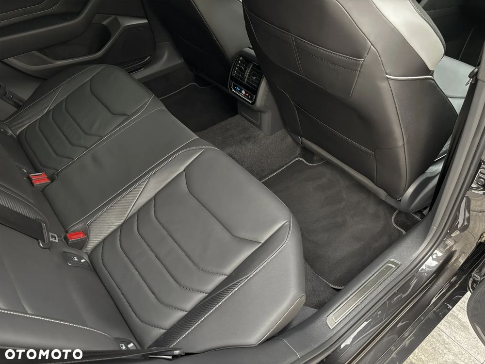 Volkswagen Arteon 2.0 TSI DSG R-Line - 16