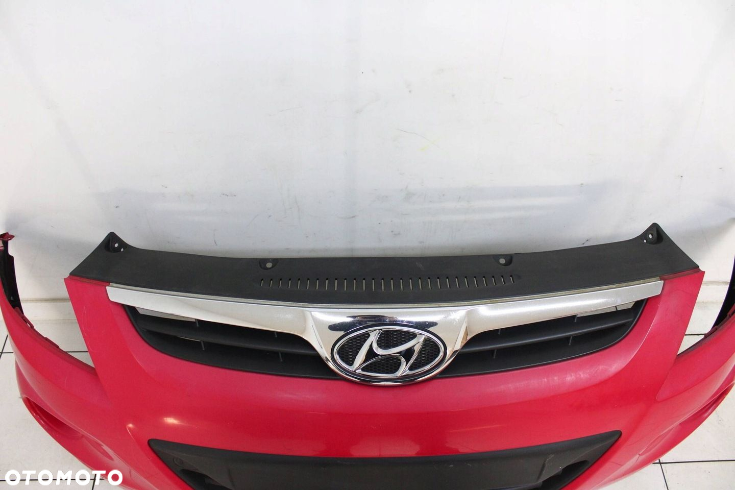 HYUNDAI I20 I 2008R- ZDERZAK PRZÓD PRZEDNI BH - KOD LAKIERU - 4