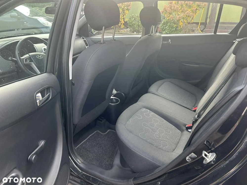 Hyundai i20 1.2 Comfort - 11
