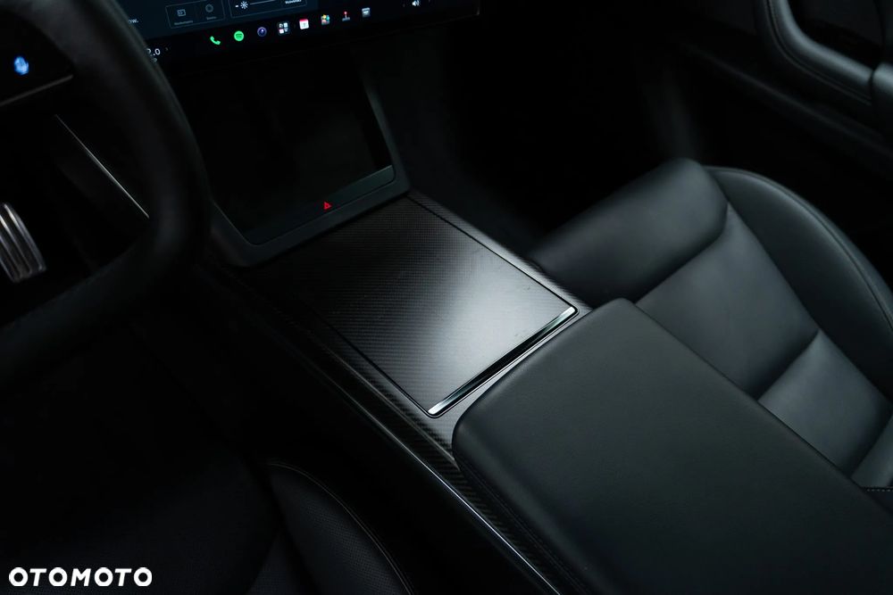 Tesla Model X - 33