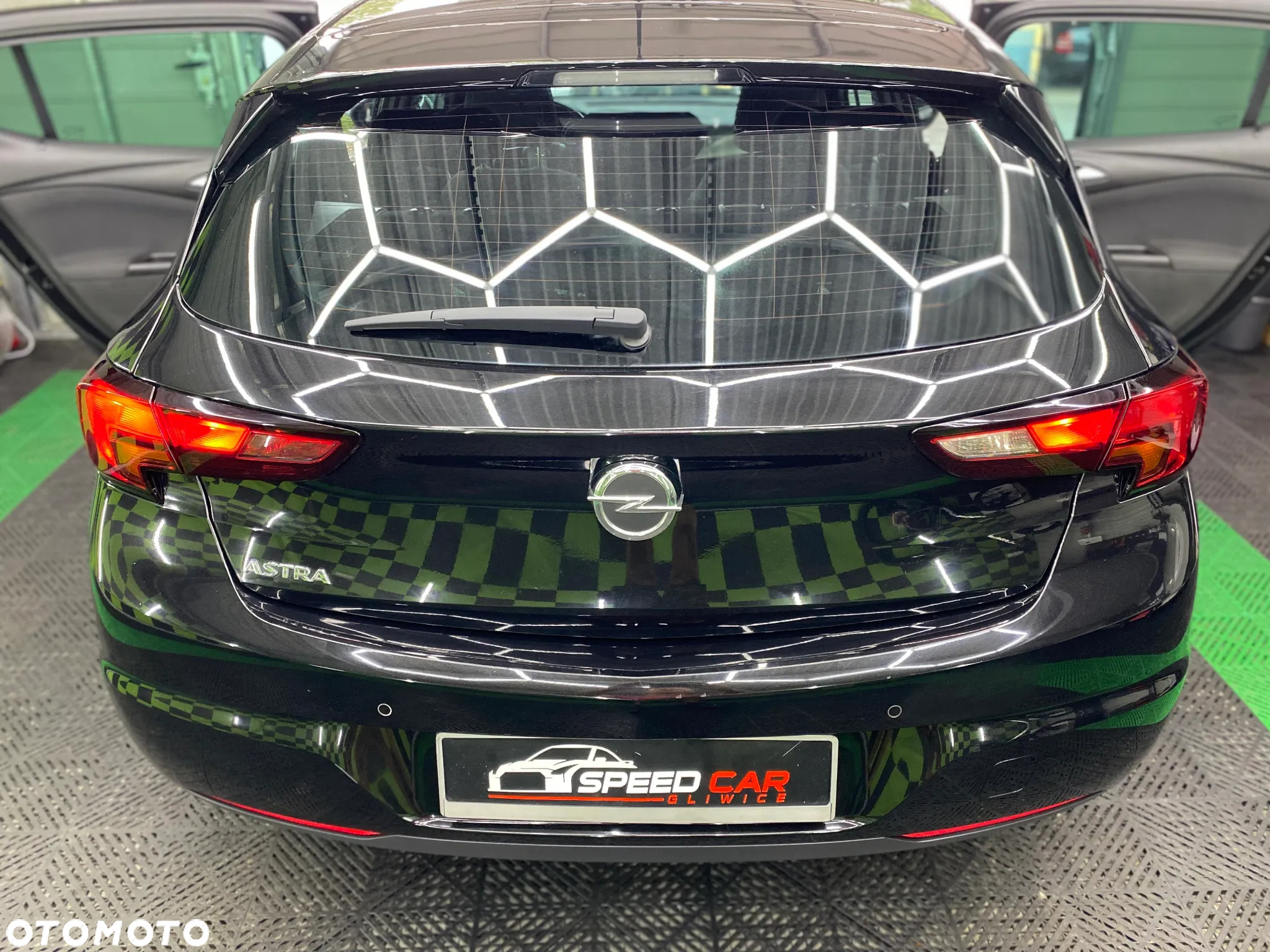 Opel Astra 1.2 Turbo Edition - 36