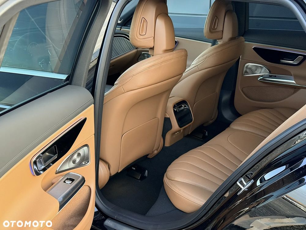 Mercedes-Benz Klasa E - 22