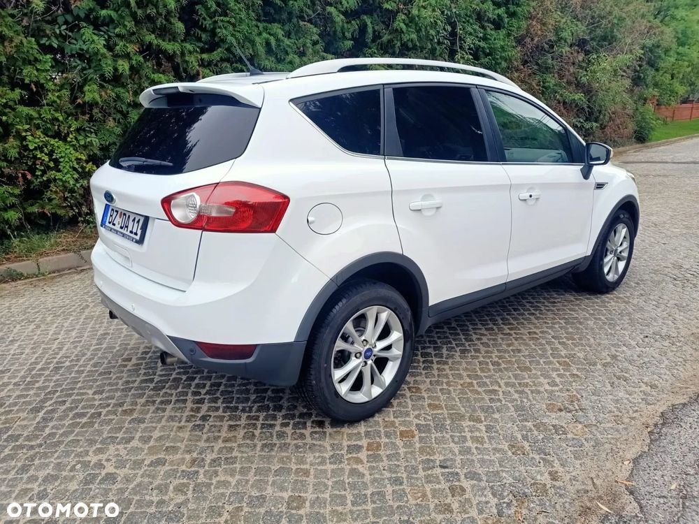Ford Kuga 2.0 TDCi 4x4 Titanium - 16