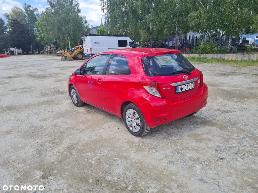 Toyota Yaris 1.0 Active - 11