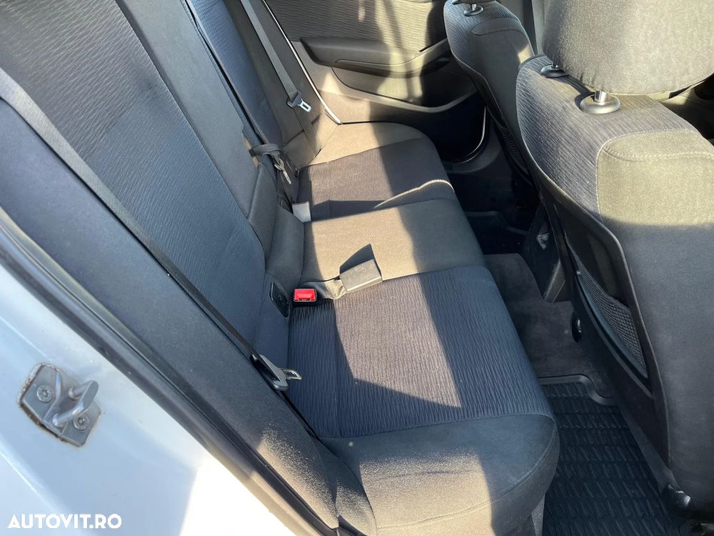 BMW X1 xDrive18d - 12