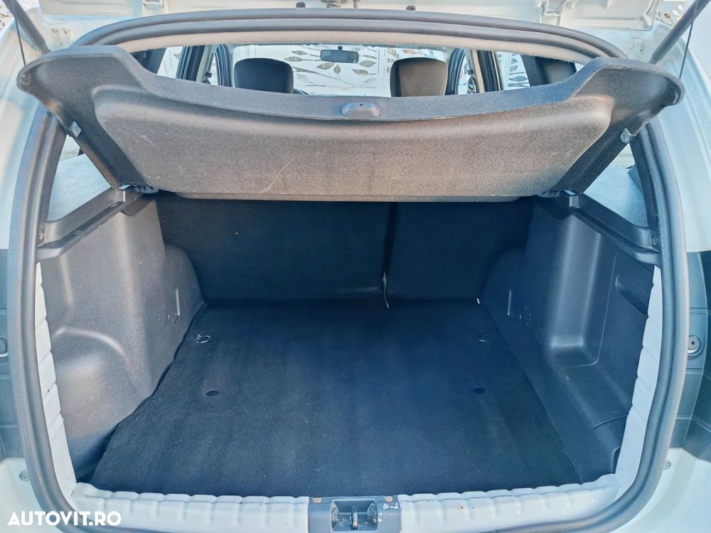 Dacia Duster 1.6 4x2 Laureate - 7