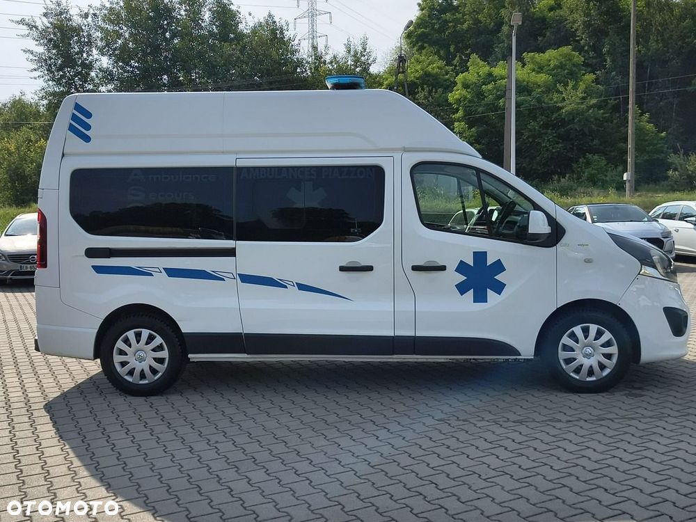 Opel Vivaro - 8