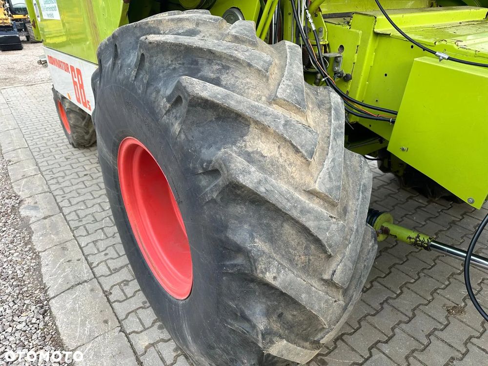 Claas Dominator - 8