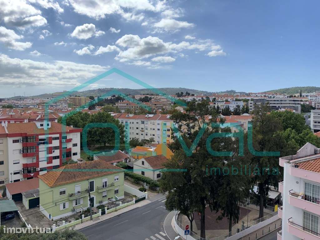 Apartamento T2 Renovado 5 minutos da Estação dos Comboios - Grande imagem: 5/25