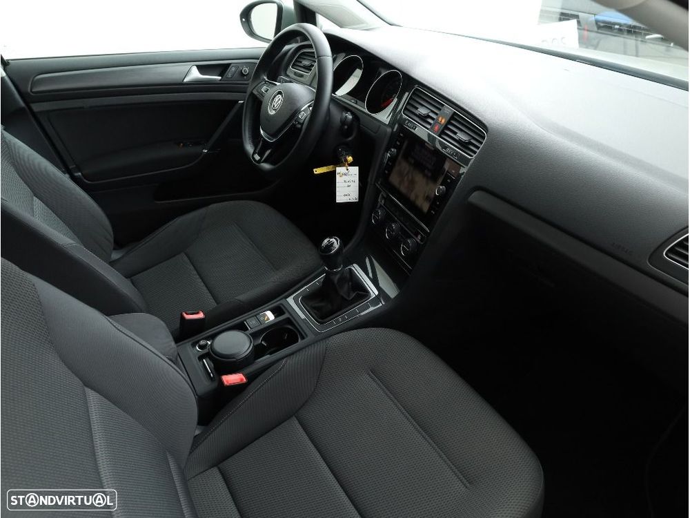 VW Golf Variant 1.6 TDi Confortline - 14