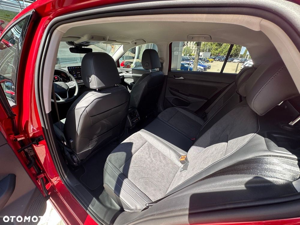 Volkswagen Golf - 25