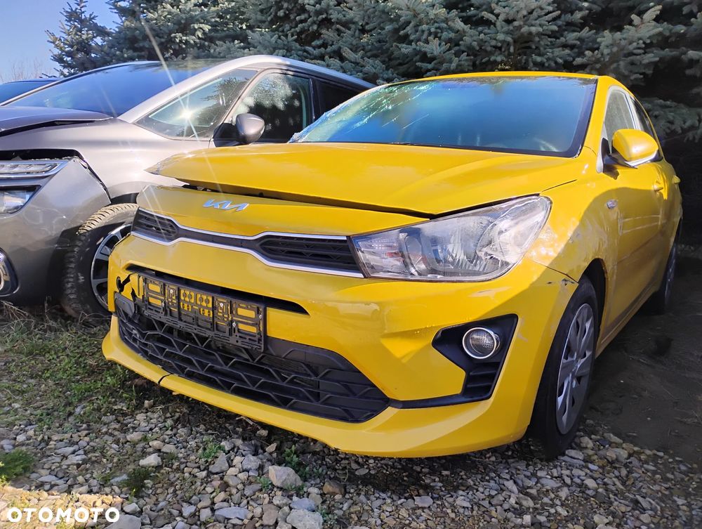 Kia Rio - 1