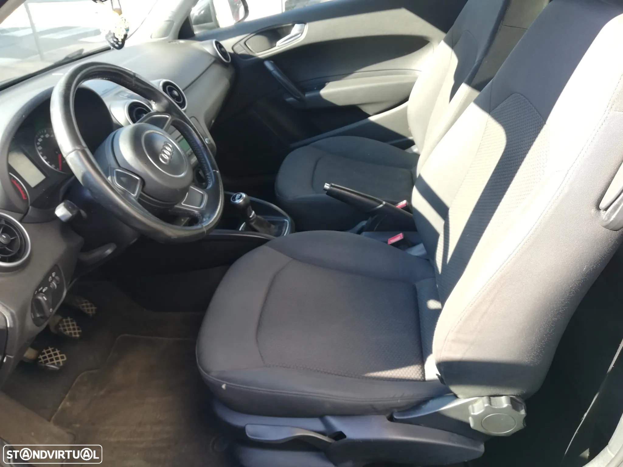 Audi A1 1.6 TDI Ambition - 8