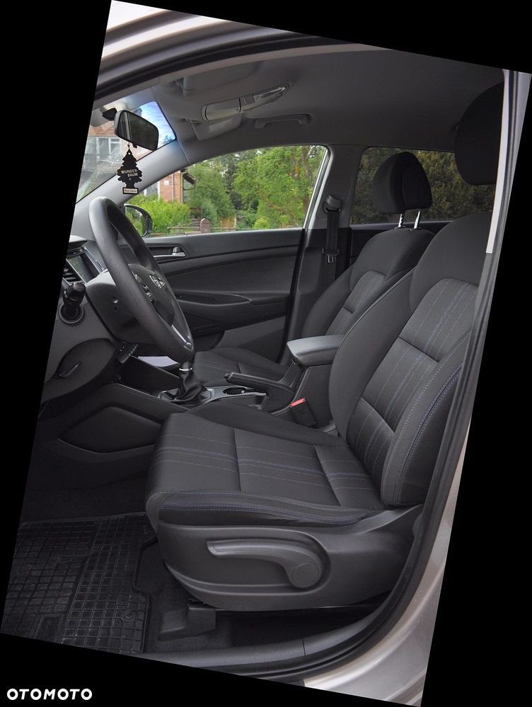 Hyundai Tucson 1.6 GDI BlueDrive GO 2WD - 16