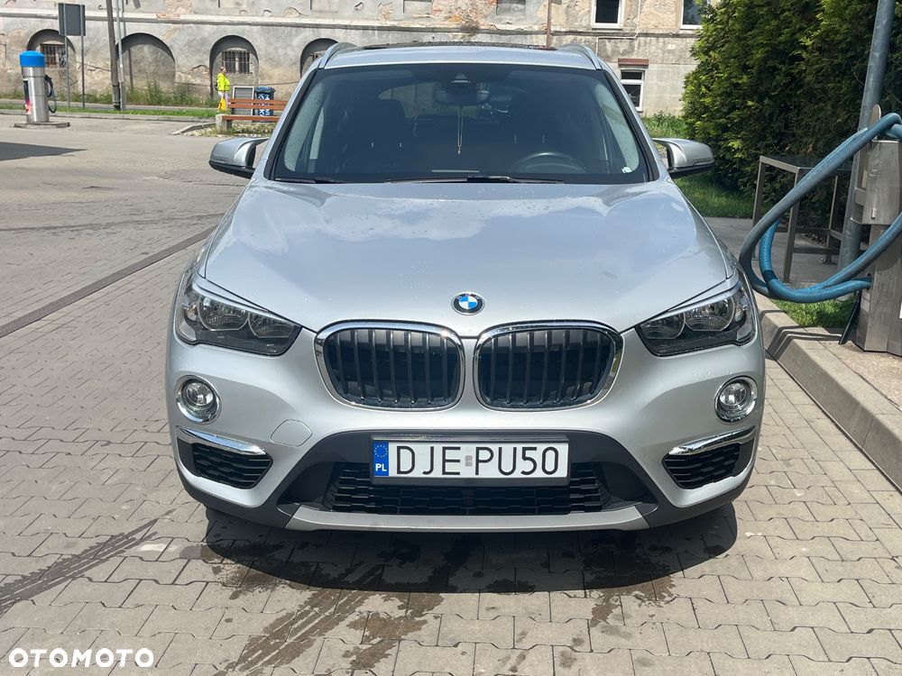BMW X1 sDrive16d Sport Line - 1