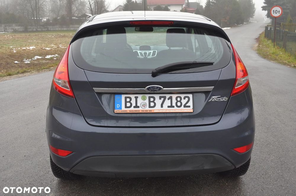 Ford Fiesta 1.4 Autom Titanium - 12