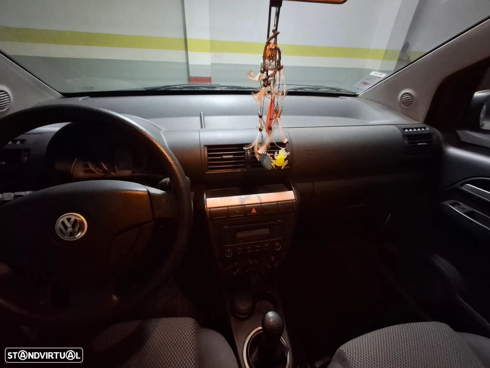 VW Fox 1.2 T.Liso - 8