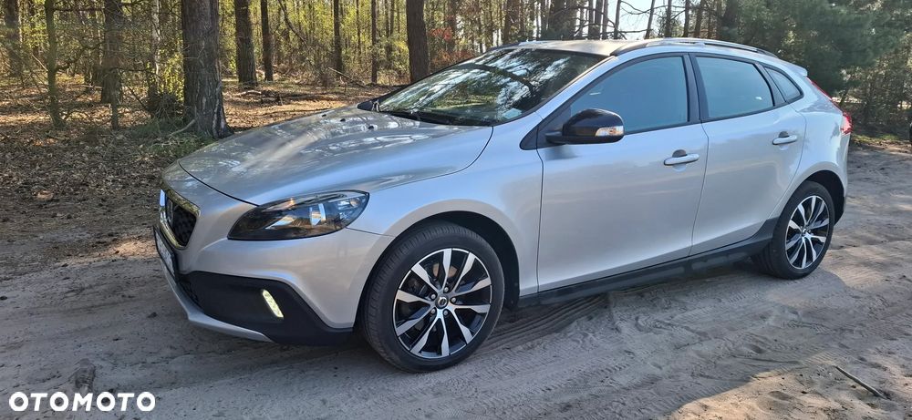 Volvo V40 Cross Country D2 Powershift Kinetic - 1