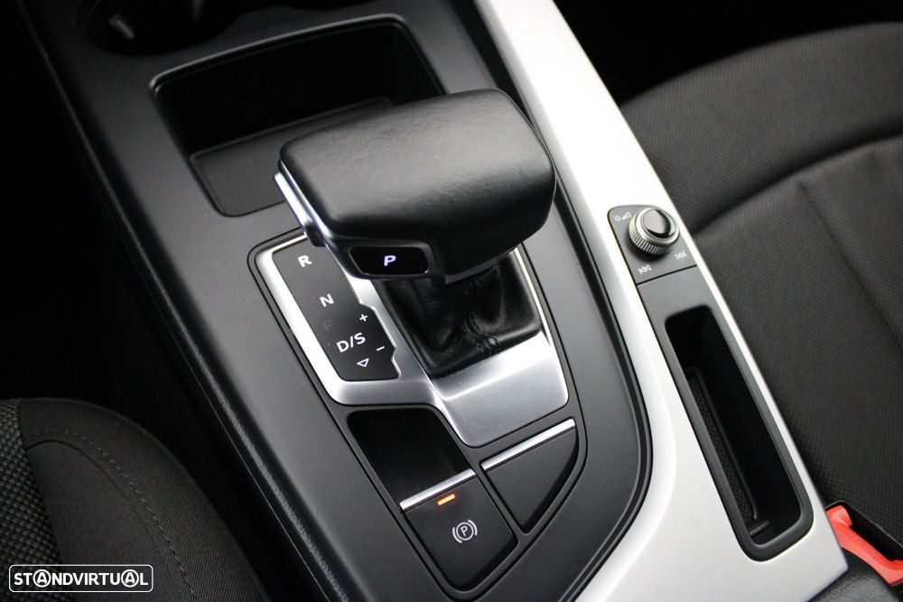 Audi A4 Avant 35 TDI Advanced S tronic - 25