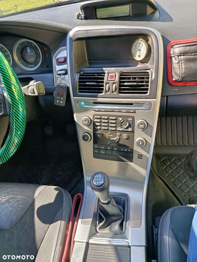 Volvo XC 60 D5 AWD RDesign - 12