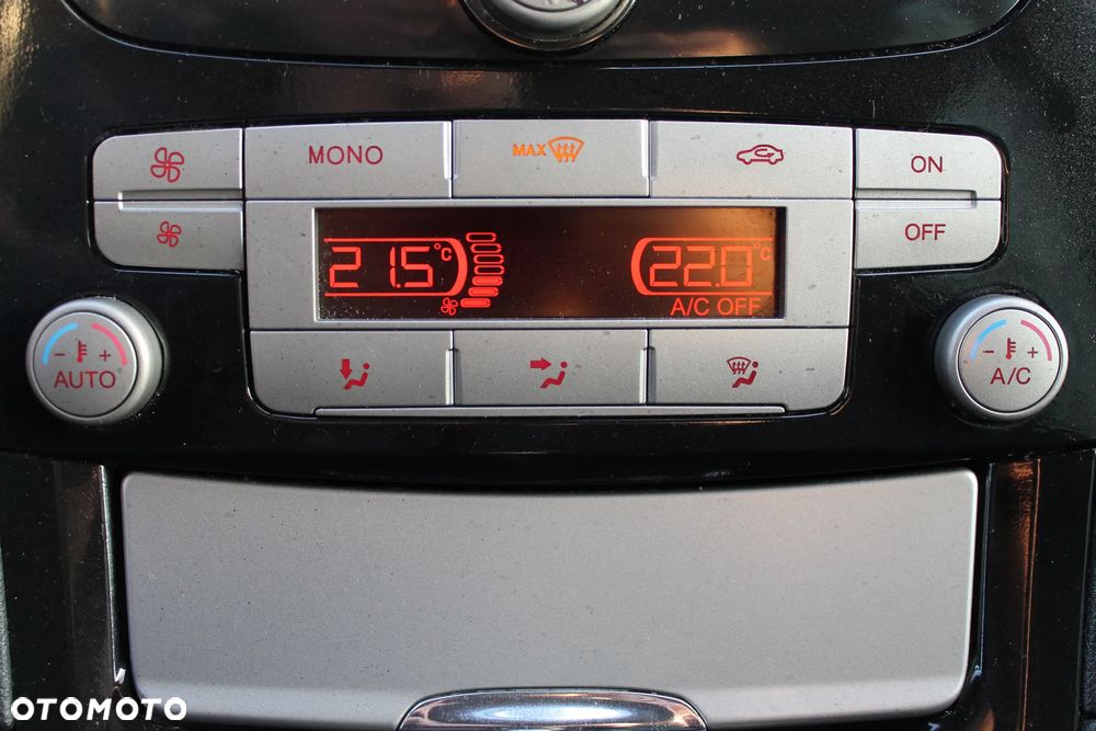 Ford S-Max 2.0 TDCi Ambiente - 11